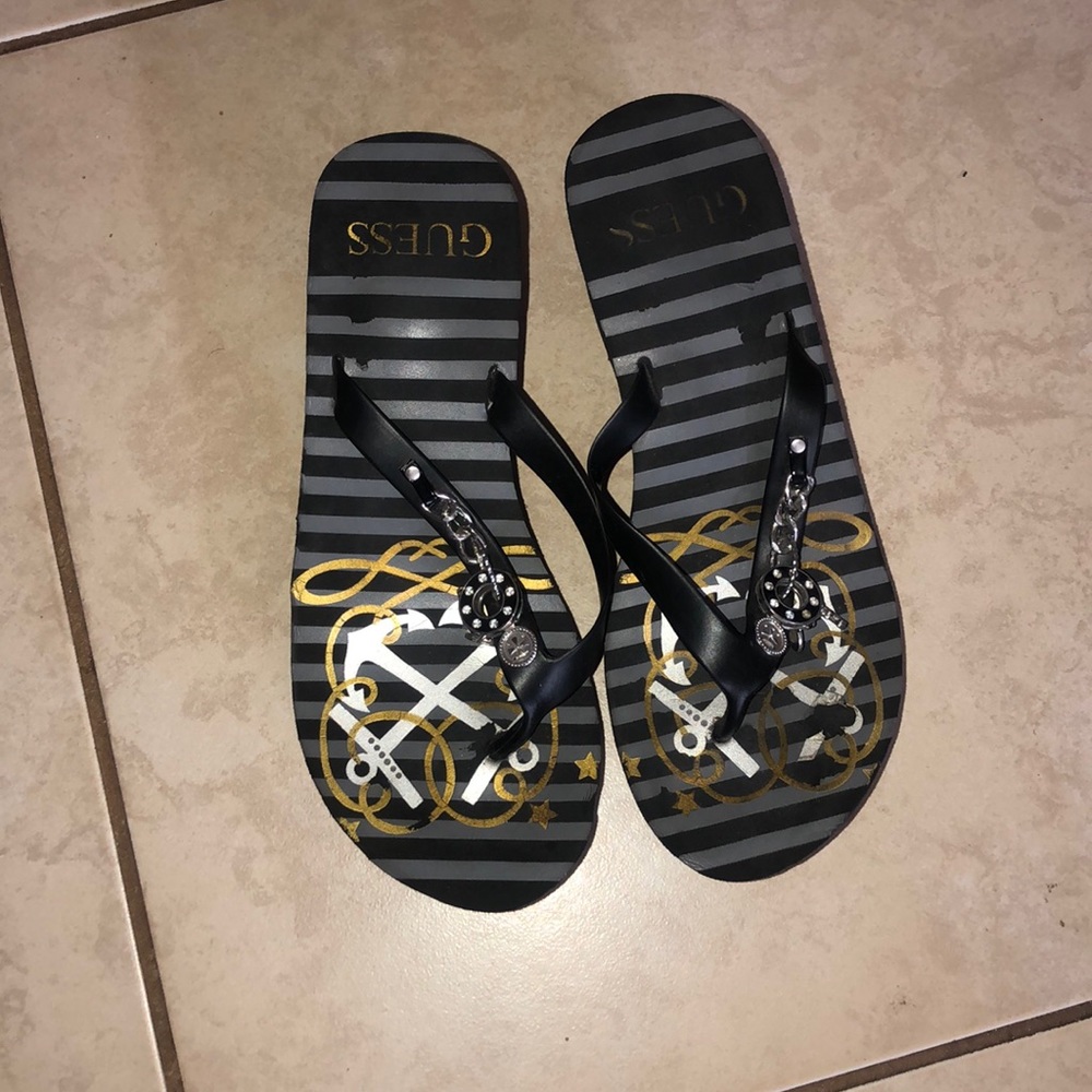 Guess sandals